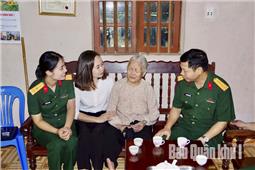 Thăm, tặng quà Mẹ Việt Nam Anh hùng nhân dịp Kỷ niệm 80 năm Ngày Thương binh - Liệt sĩ